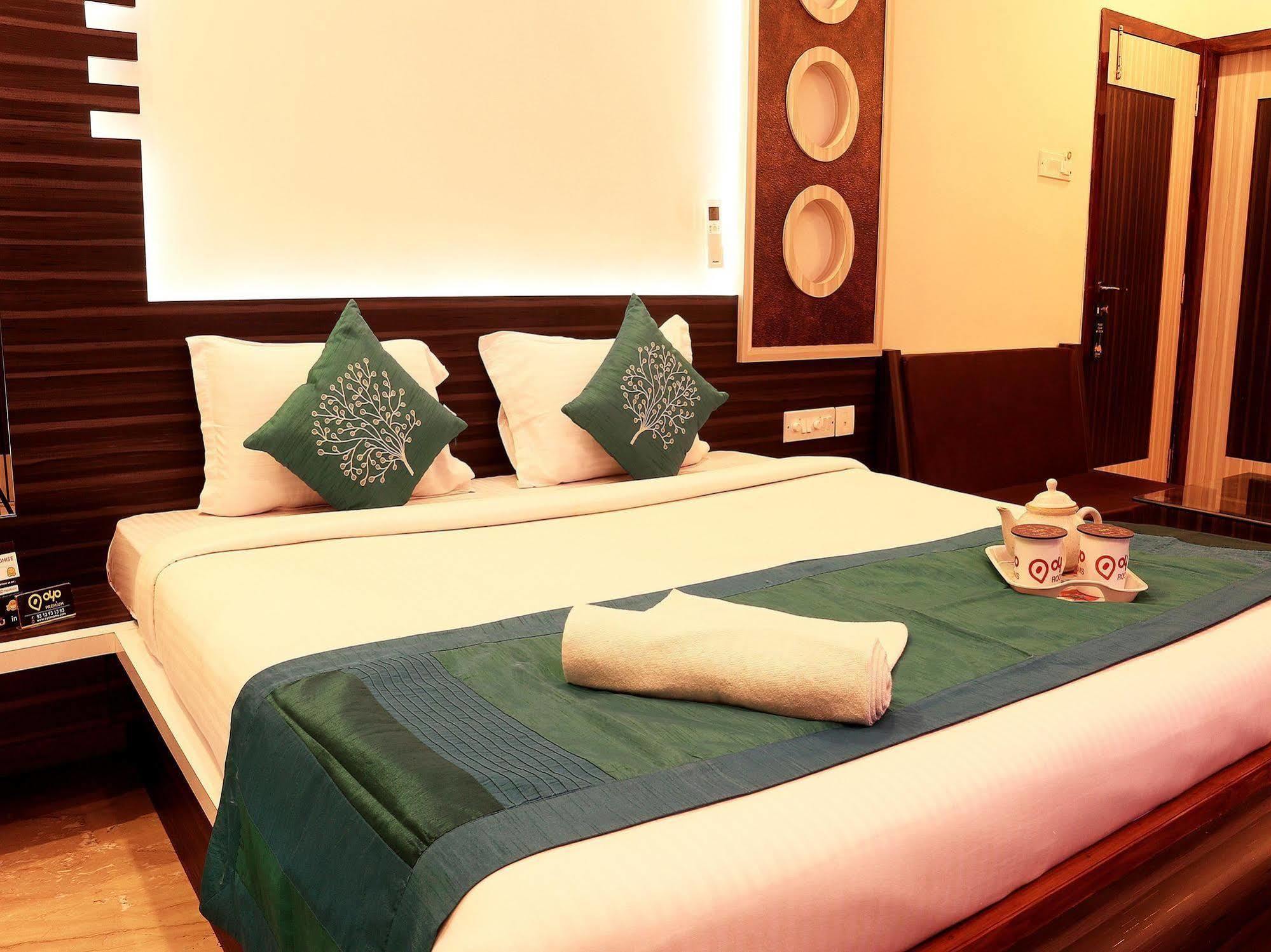 Hotel Narayani Enclave Calcutta Extérieur photo
